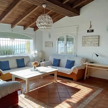 Chalet En Malaga, Donde El Tiempo Se Detiene Caleta De Velez